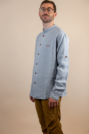 Canyonlands - Men’s Long-Sleeve Ventilated Hemp Shirt in Blue Sage (Light Blue) (side view)