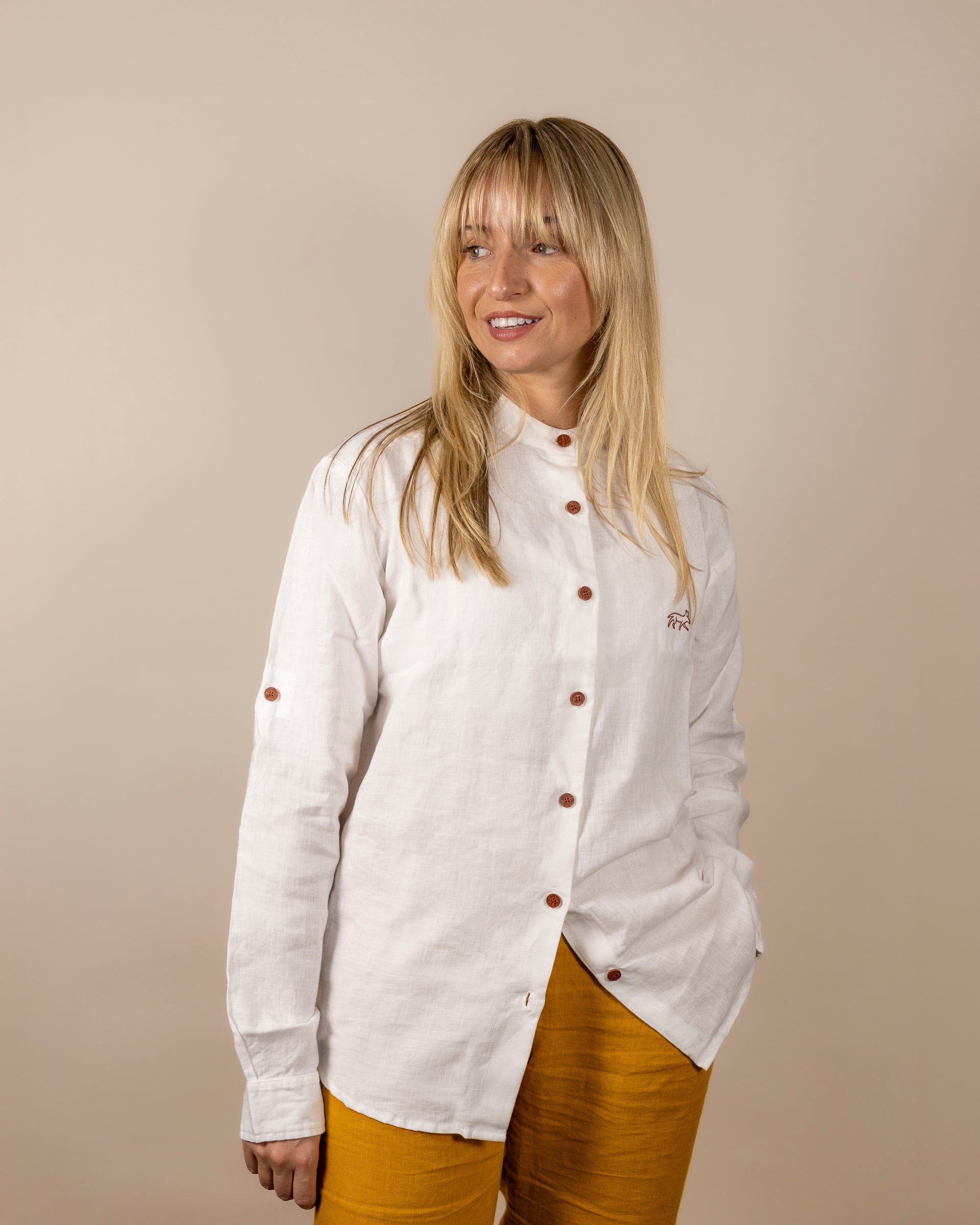 Canyonlands - Women's Long Sleeve Hemp Shirt in white with Joshua Tree pants in Orpiment (Turmeric)