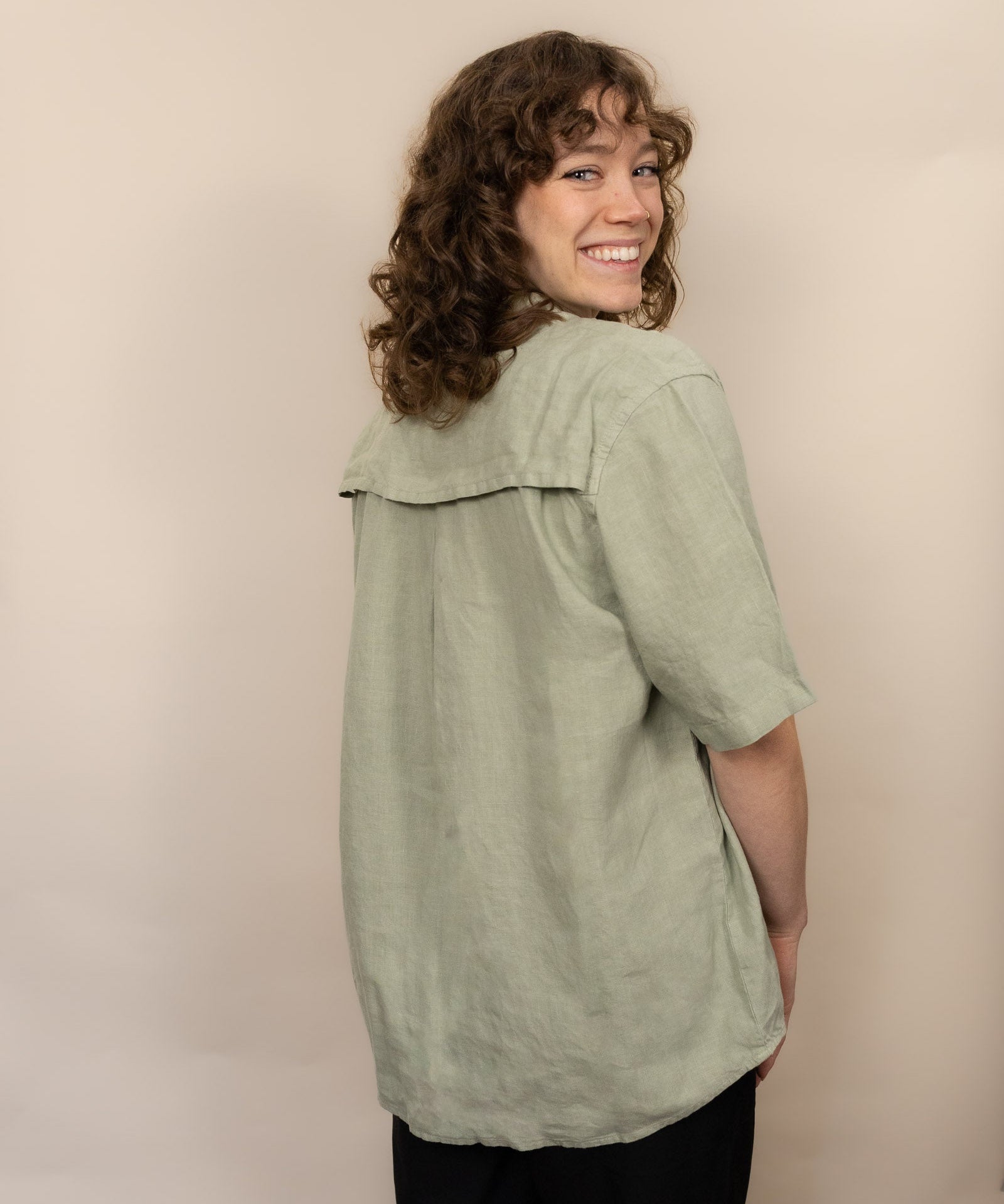 Everglades - Women's Short-Sleeve Shirt in Agave (Light Green) (back view)