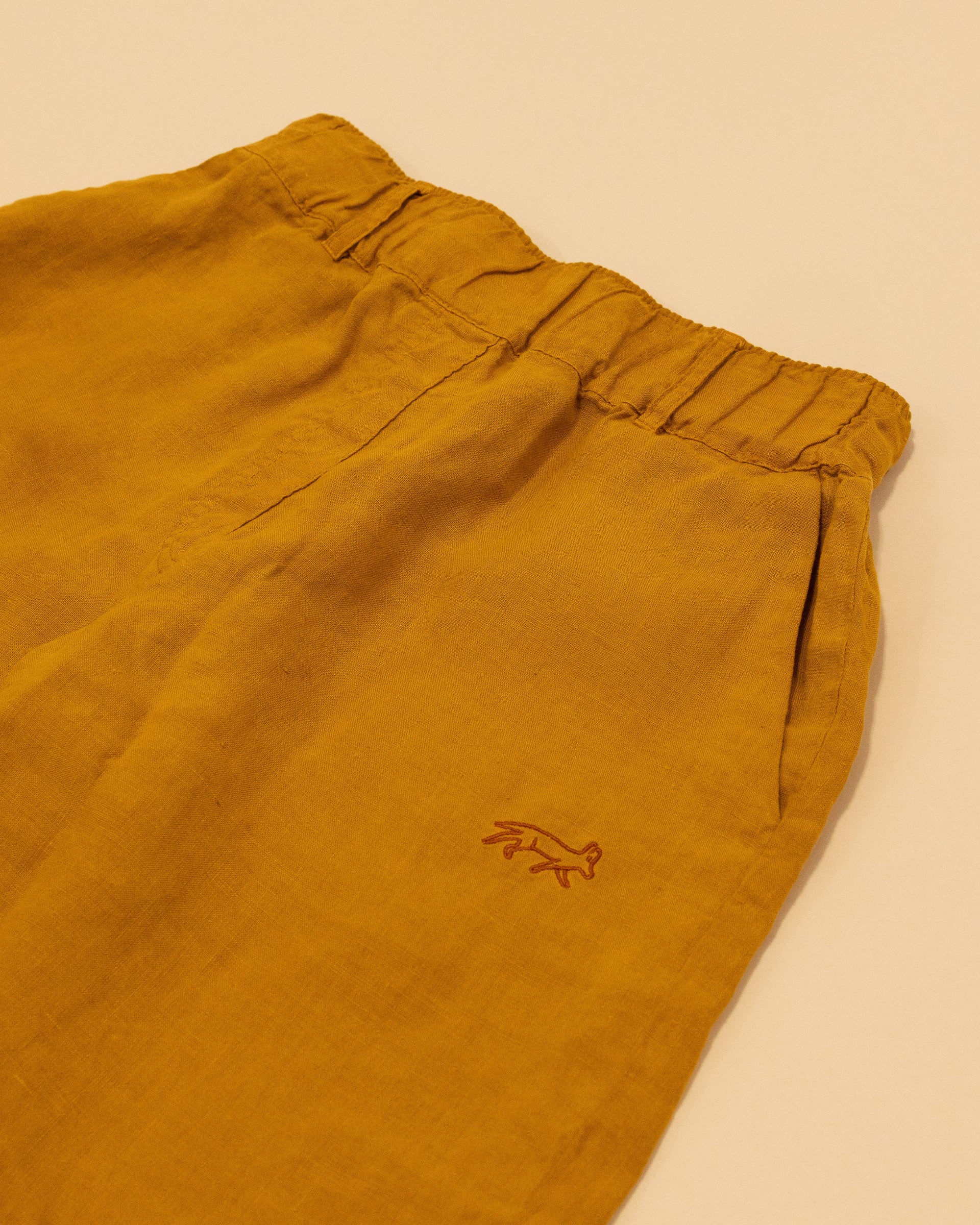 Joshua Tree - Women's Breathable Hemp Trail Pants in Orpiment (Turmeric) (close up)