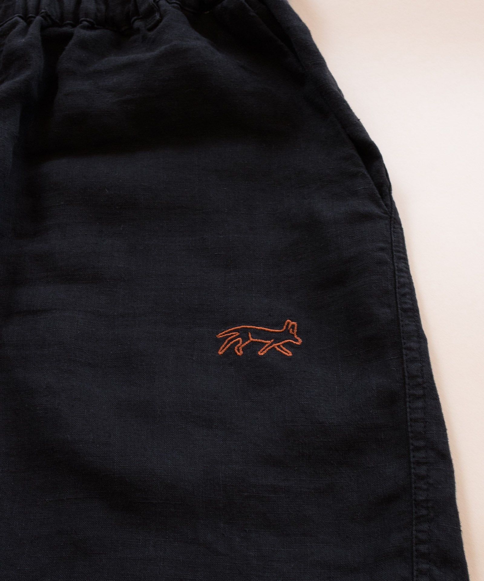 Joshua Tree - Women's Breathable Hemp Trail Pants in Obsidian (Black) (close up)